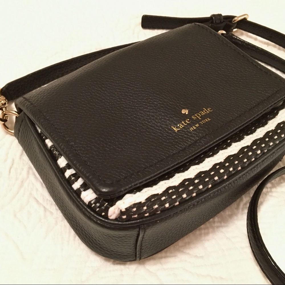 NWOT Kate Spade Cobble Hill Straw Abela crossbody